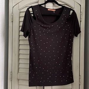 Belldini Cold Shoulder Top Large